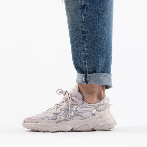 adidas Ozweego - Picture 4 of 8